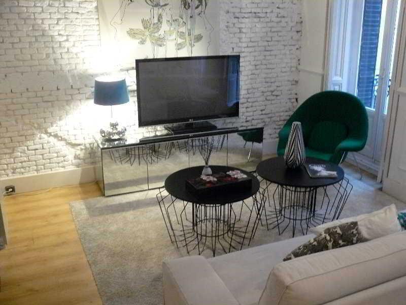 Apartamentos Manzana Madrid Exteriör bild